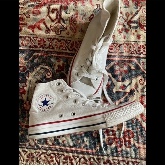 Converse Shoes - Converse high tops